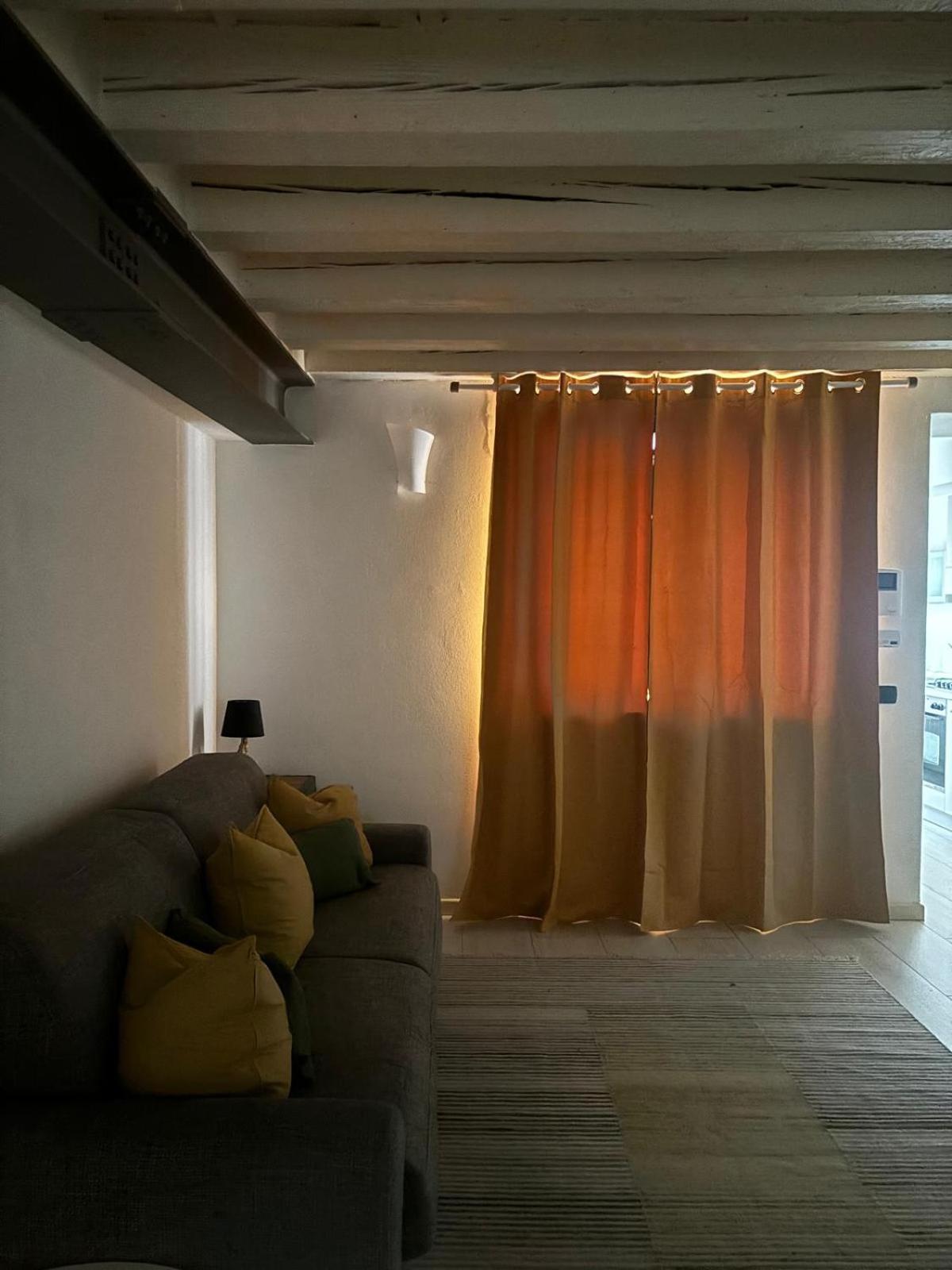 Sanpietro Apartment เวโรนา ภายนอก รูปภาพ